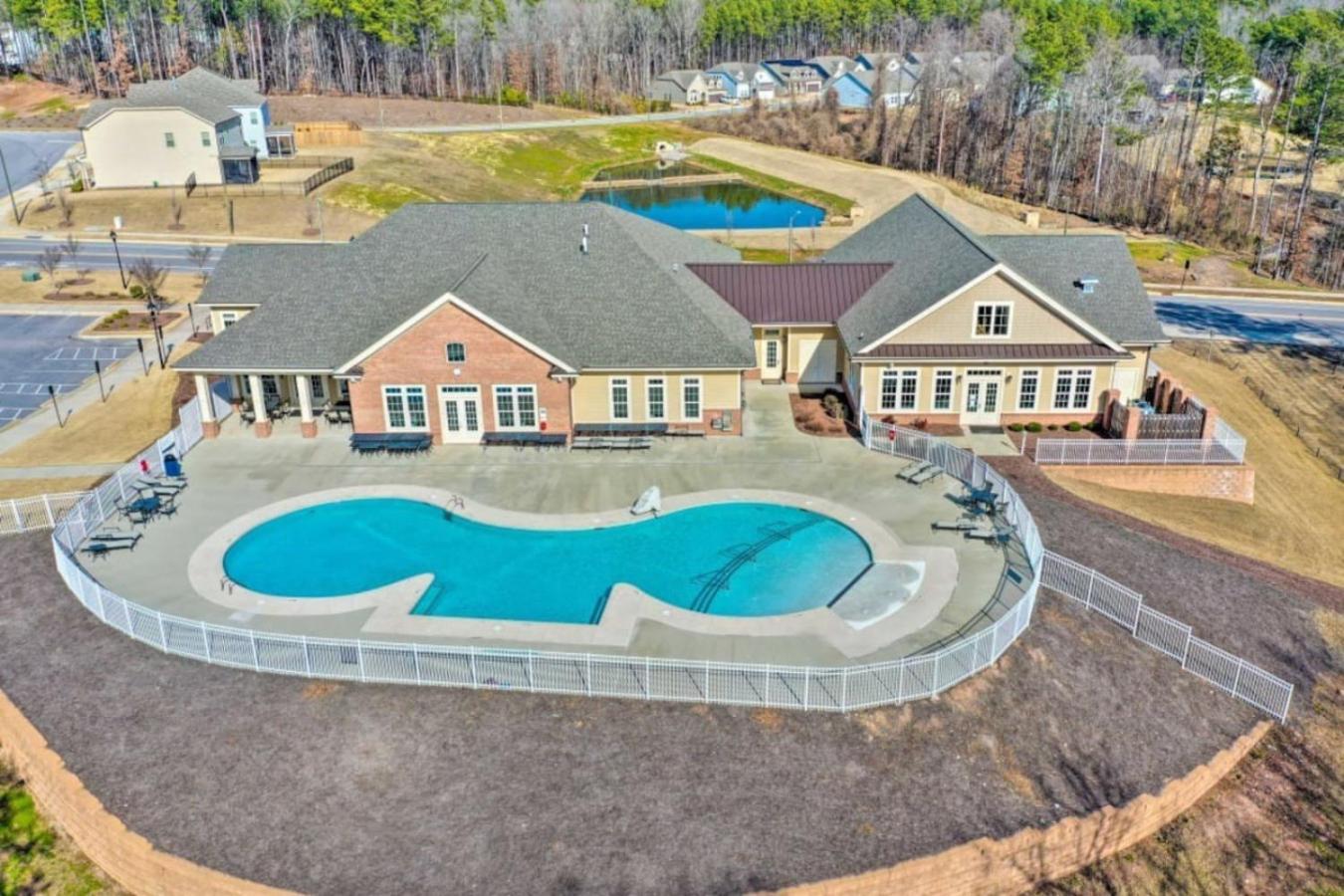 The Villas Buckingham 10 Mins To Rdu Airport Duke Downtown Дарем Экстерьер фото