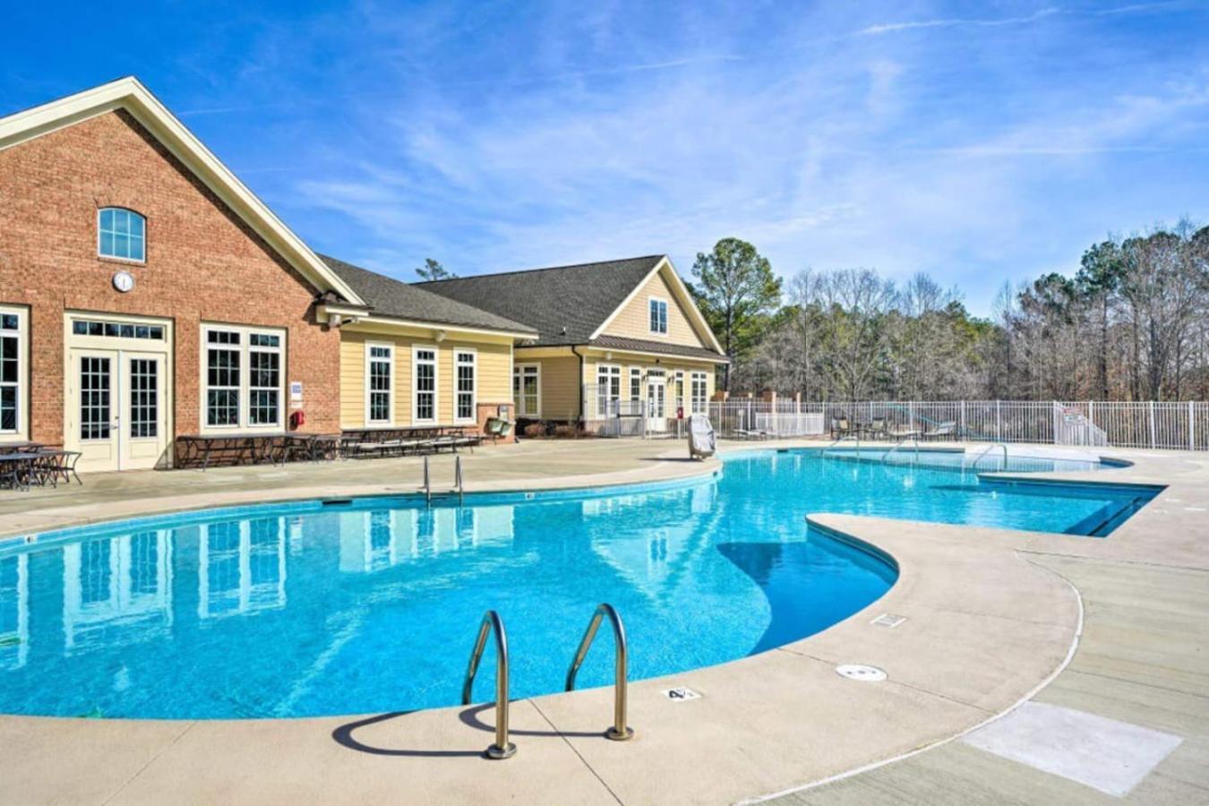 The Villas Buckingham 10 Mins To Rdu Airport Duke Downtown Дарем Экстерьер фото